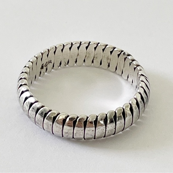 Sterling silver snake chain minimal band ring - Picture 3 of 8